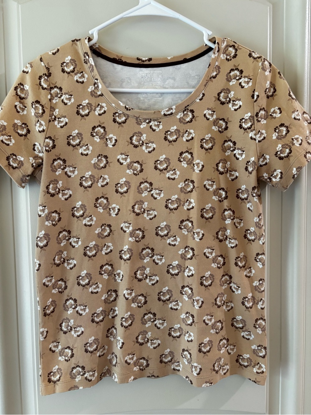 Rag Top USA Women's Tan Floral Short-Sleeve Tee